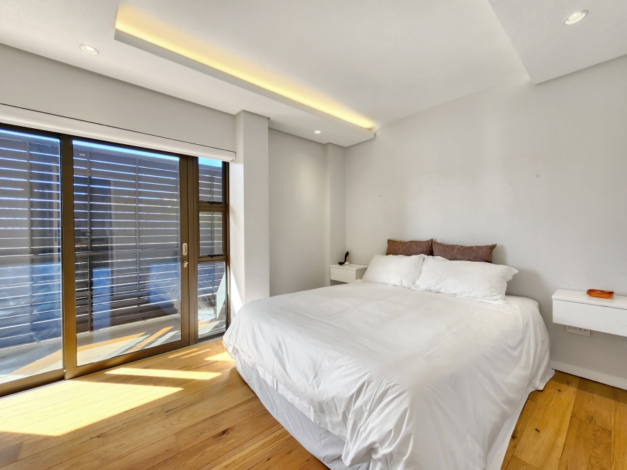 2 Bedroom Property for Sale in Sea Point Western Cape